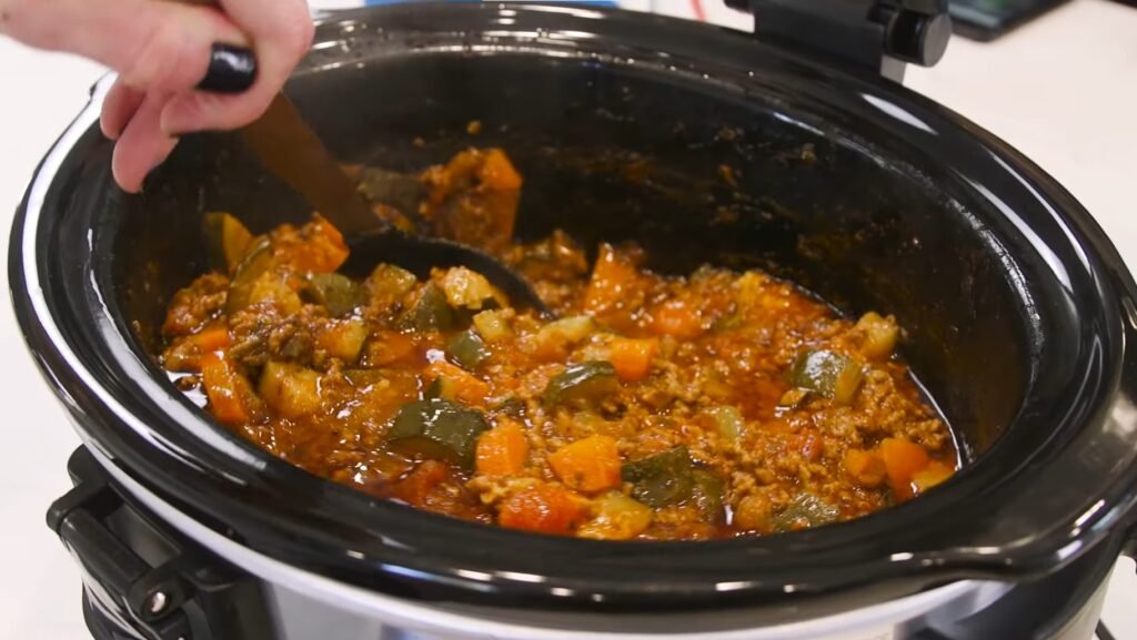 Advantages of Using a Crock Pot to Warm Chili